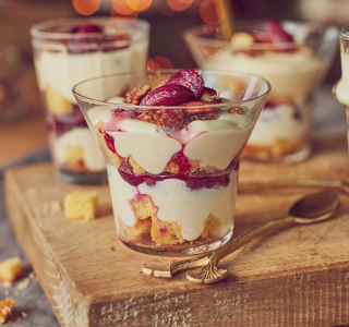 Privé: Romige trifle met druiven, pecannoten en een room van brie