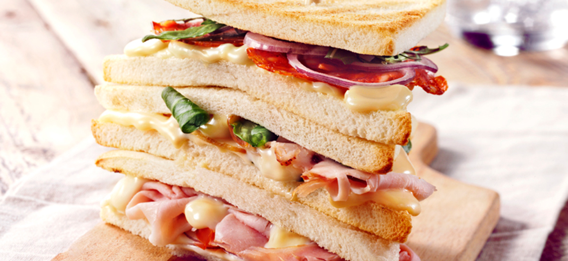 Triple Cheese Clubsandwich